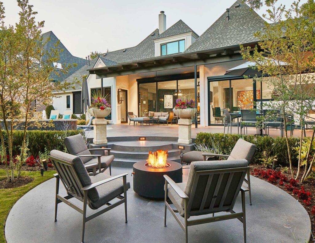8 Ways to Improve Your Outdoor Living Space on a Budget